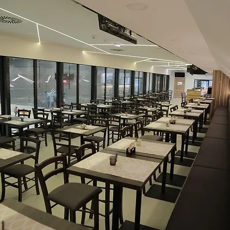 酒店 莱塔纳生活方式酒店 3*