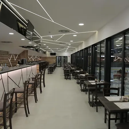 莱塔纳生活方式酒店 3* 莱塔河畔布鲁克