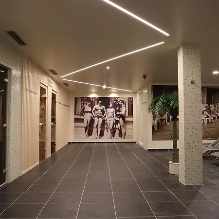 莱塔纳生活方式酒店 3* 莱塔河畔布鲁克